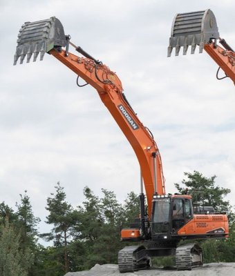 ITT Mach10: Pelles DX380LC-7 de Doosan