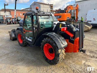 Chariot élévateur télescopique Bobcat TL30-70AGRI100LOWCAB - 2